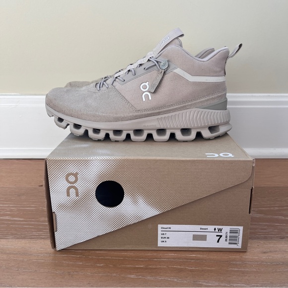 On Running Shoes - On Cloud Hi